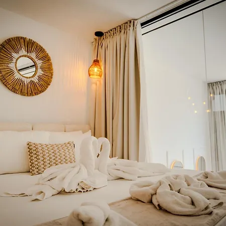 Antheo-nest Apartmán *